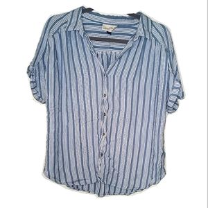 ☀️3/$20 Summer Sale - Striped Blue/White Short-sleeve Button-down (L)